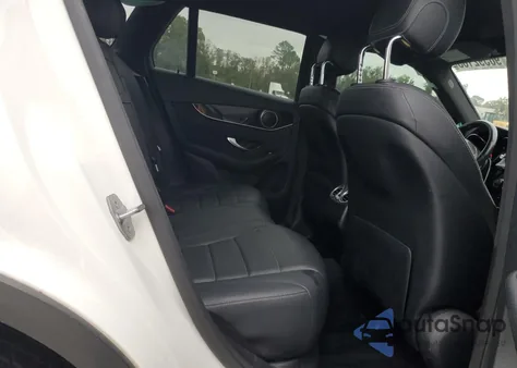 2019 Mercedes-Benz Glc 300 4Matic from USA, damaged, VIN WDC0G4KB6KF582911